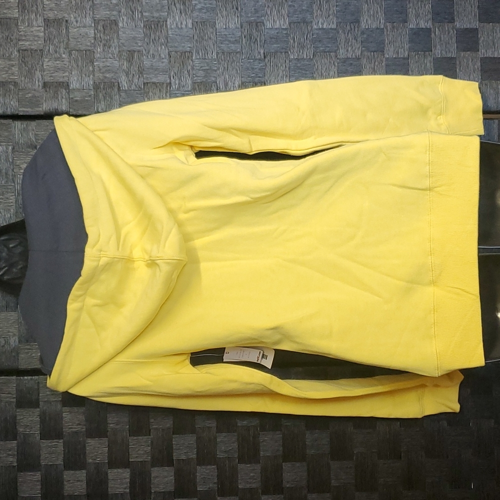 DC Women's Hoodie - Picture 4 of 5